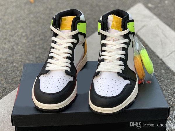 2021 sale air authentic 1 high og volt gold sneakers white volt university gold black retro men women outdoor sports shoes with box
2021 sale air authentic 1 high og volt gold sneakers white volt university gold black retro men women outdoor sports shoes with box