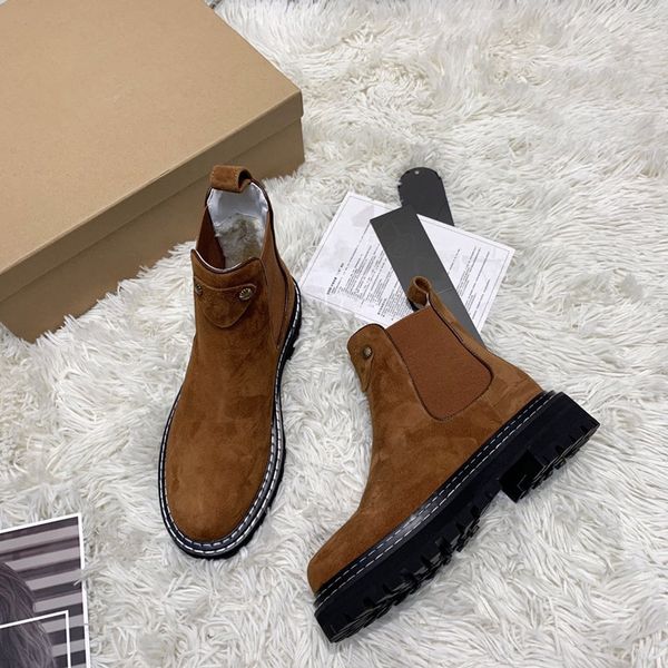 trendy fashion ladies wool boots retro classic short boots wool lining suede leather non-slip cold resistant martin boots u270, Black
trendy fashion ladies wool boots retro classic short boots wool lining suede leather non-slip cold resistant martin boots u270, Black