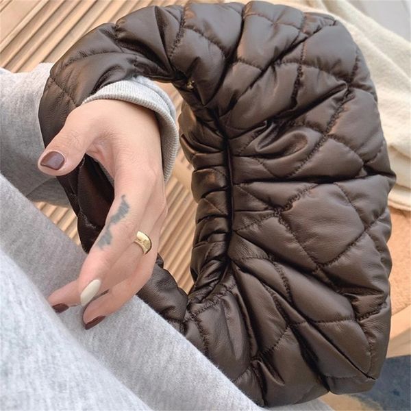 fashion hobos down cotton women handbag designer hand bag luxury soft pu leather space pad feather shoulder bags large tote 2021
fashion hobos down cotton women handbag designer hand bag luxury soft pu leather space pad feather shoulder bags large tote 2021