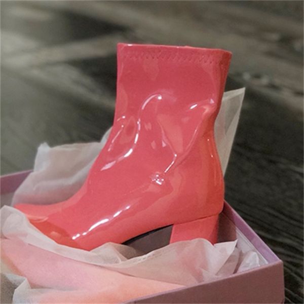 no botas alto, femininas na altura do tornozelo, salto branco e verde, feita em curo envernizado, com zper, cadrado 9ecl, Black
no botas alto, femininas na altura do tornozelo, salto branco e verde, feita em curo envernizado, com zper, cadrado 9ecl, Black