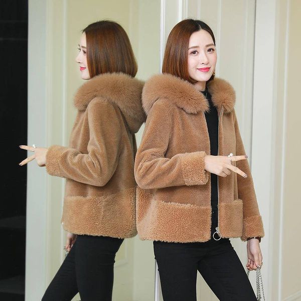 new 2020 with high-fashioned gray slim short coat a hood fur false fox skin collar 3dpr, Black
new 2020 with high-fashioned gray slim short coat a hood fur false fox skin collar 3dpr, Black