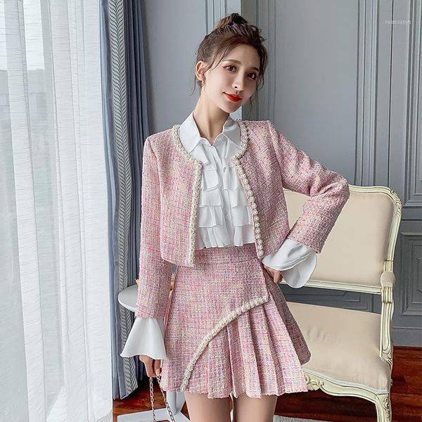 2020 autumn and winter new ladies small fragrance elegant tweed jacket + pleated high waist skirt + shirt three-piece female1, Gray
2020 autumn and winter new ladies small fragrance elegant tweed jacket + pleated high waist skirt + shirt three-piece female1, Gray