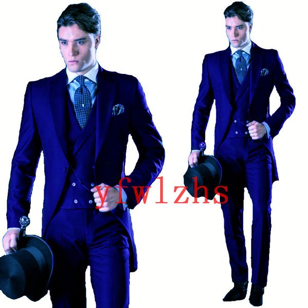 handsome one button groomsmen peak lapel groom tuxedos men suits wedding/prom/dinner man blazer(jacket+pants+tie+vest) w678, Black;gray
handsome one button groomsmen peak lapel groom tuxedos men suits wedding/prom/dinner man blazer(jacket+pants+tie+vest) w678, Black;gray