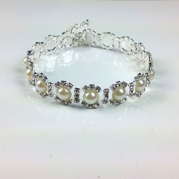 factory pricebling rhinestone dog collar pearl necklace alloy diamond necklaces pet collars puppy leashes dogs accessori
factory pricebling rhinestone dog collar pearl necklace alloy diamond necklaces pet collars puppy leashes dogs accessori