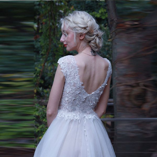 2021 new sleeveless dress bride dressed as a wedding gown eqkl, Blue;red
2021 new sleeveless dress bride dressed as a wedding gown eqkl, Blue;red