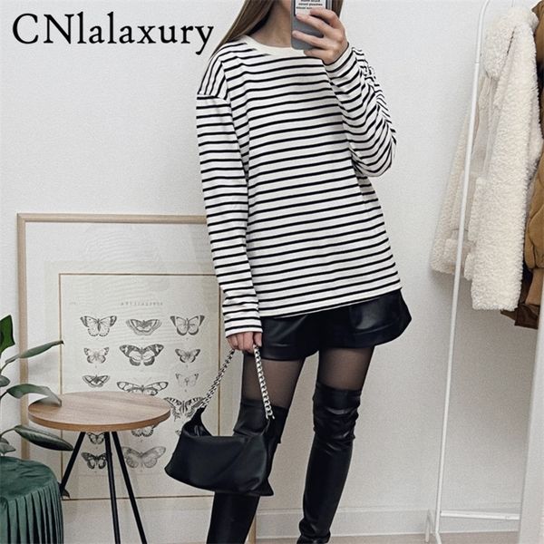 cnlalaxury women black and white stripes o neck casual long sleeve loose pullover za t-shirt srping fashion shirt 220312
cnlalaxury women black and white stripes o neck casual long sleeve loose pullover za t-shirt srping fashion shirt 220312