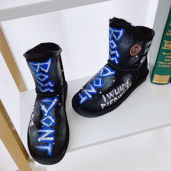 2020 winter new flat heel round head warm wool personality graffiti waterproof anti-fouling snow boots women's tide, Black
2020 winter new flat heel round head warm wool personality graffiti waterproof anti-fouling snow boots women's tide, Black