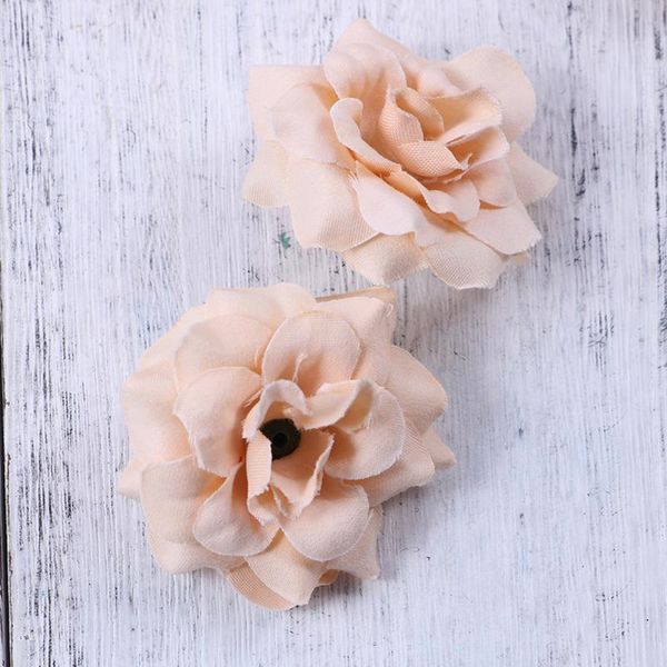 100pcs simulation rose flower decor diy rose ornament artificial flower adornment for wedding party coffee
100pcs simulation rose flower decor diy rose ornament artificial flower adornment for wedding party coffee