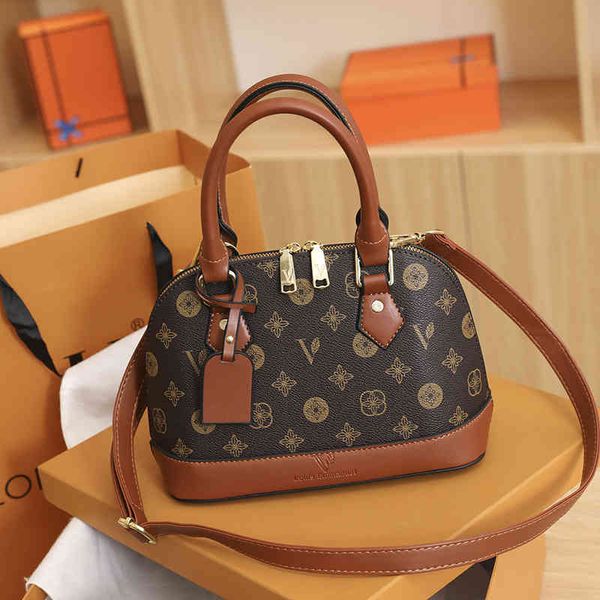 2022 factory wholesale popular hand women's autumn and winter new shell bag multi-functional niche single shoulder messenger bag trend
2022 factory wholesale popular hand women's autumn and winter new shell bag multi-functional niche single shoulder messenger bag trend