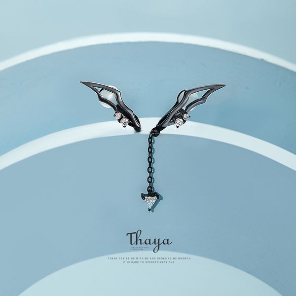 thaya real silver 925 korean black wings crystal clip on earrings for women girl without piercing gifts fine jewerlry q1209, Golden;silver
thaya real silver 925 korean black wings crystal clip on earrings for women girl without piercing gifts fine jewerlry q1209, Golden;silver