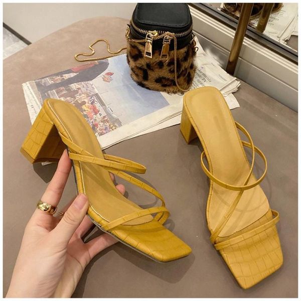 2020 new women fashion slipper square high heel classics strap sandal ladies elegant new summer bohemian pumps slides1, Black
2020 new women fashion slipper square high heel classics strap sandal ladies elegant new summer bohemian pumps slides1, Black