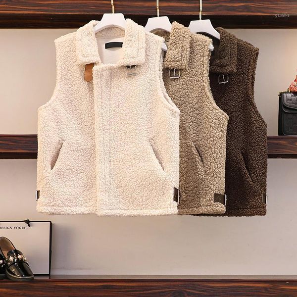 fashion women's vest 2021 autumn and winter new sheep shearing coat fur one short vest grain lamb hair jacket1, Black;white
fashion women's vest 2021 autumn and winter new sheep shearing coat fur one short vest grain lamb hair jacket1, Black;white