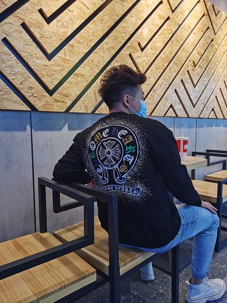 hong kong it fashion brand autumn winter crosin sweater horseshoe diamond sanskrit print pullover for men and women, Black;brown
hong kong it fashion brand autumn winter crosin sweater horseshoe diamond sanskrit print pullover for men and women, Black;brown