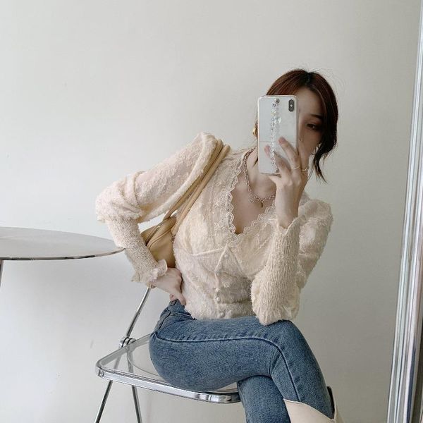 lace shirt women's autumn winter hong kong style retro v-neck long sleeve slim minority temperament short blouse elegant, White
lace shirt women's autumn winter hong kong style retro v-neck long sleeve slim minority temperament short blouse elegant, White