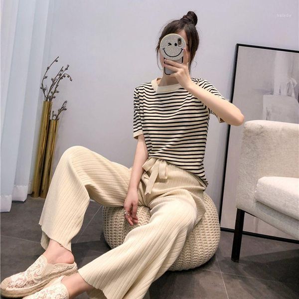 2020 new summer fashion western style suit women's hong kong style striped sweater high waist wide leg pants two-piece set1, White
2020 new summer fashion western style suit women's hong kong style striped sweater high waist wide leg pants two-piece set1, White