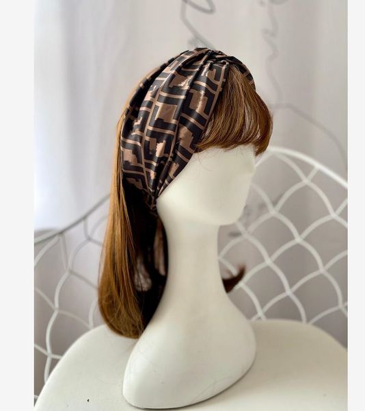 women 100% silk elastic turban head scarf headband good quality designer letter headbands hair bands headwraps christmas gifts, Blue;gray
women 100% silk elastic turban head scarf headband good quality designer letter headbands hair bands headwraps christmas gifts, Blue;gray