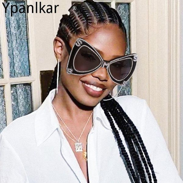 Retro Butterfly Shaped Sunglasses Women 2021 Vintage Oversized Sun Glasses for Woman Luxury Rhinstone Shades Ladies, White;black
Retro Butterfly Shaped Sunglasses Women 2021 Vintage Oversized Sun Glasses for Woman Luxury Rhinstone Shades Ladies, White;black
