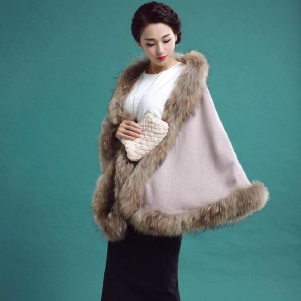scarves women 2021 wool ponchos and capes with real raccoon fur trim camle black female design warm winter autumn scarf s29, Blue;gray
scarves women 2021 wool ponchos and capes with real raccoon fur trim camle black female design warm winter autumn scarf s29, Blue;gray