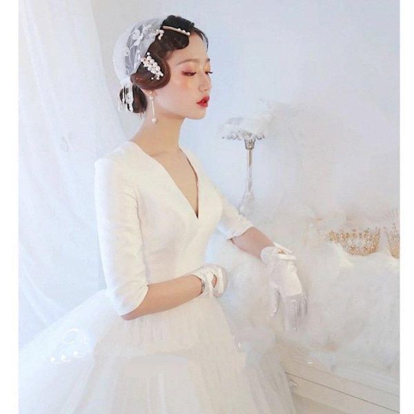elegant white womens satin short gloves wrist evening party prom gloves satin fashion stretch wedding evening gloves h jllzrb
elegant white womens satin short gloves wrist evening party prom gloves satin fashion stretch wedding evening gloves h jllzrb