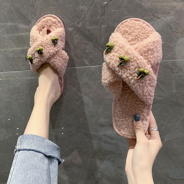female shoes low slippers casual fur flip flops flock slides lady women thongs winter footwear 2020 soft luxury plush flat girl x1020, Black 
female shoes low slippers casual fur flip flops flock slides lady women thongs winter footwear 2020 soft luxury plush flat girl x1020, Black