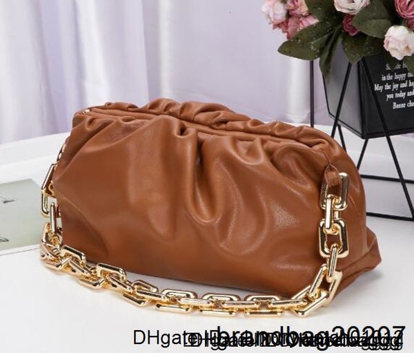 2020 handbags cloud shape evening bags with thick chain clutch women pouch genuine leather clip handbag crossbody totes
2020 handbags cloud shape evening bags with thick chain clutch women pouch genuine leather clip handbag crossbody totes