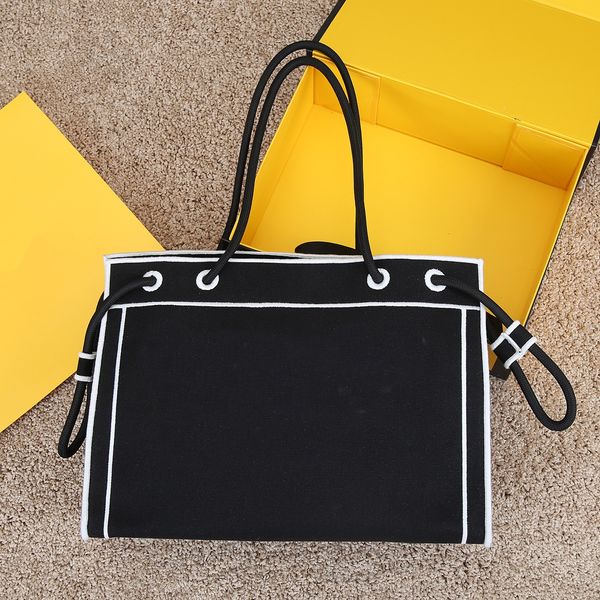 2020 fashion luxurys designs bags large capacity premium fabric handbag fashion classic ladies bag
2020 fashion luxurys designs bags large capacity premium fabric handbag fashion classic ladies bag