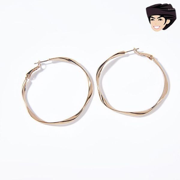 europe and the united states big earrings temperament ear ring female fashion personality exaggerated earrings korean jewelry1, Golden;silver
europe and the united states big earrings temperament ear ring female fashion personality exaggerated earrings korean jewelry1, Golden;silver