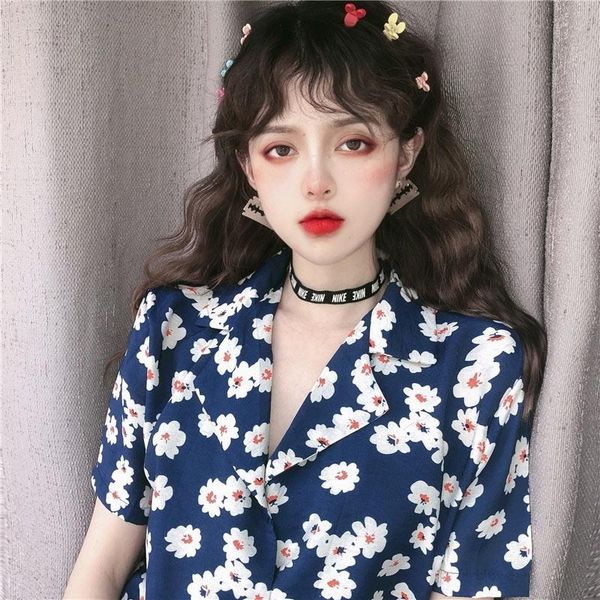 vintage printed daisy women's shirt korean v-neck short sleeve cool girl clothes female 2021 spring summer streetshirt lady, White
vintage printed daisy women's shirt korean v-neck short sleeve cool girl clothes female 2021 spring summer streetshirt lady, White
