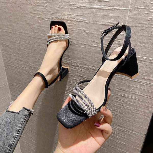 dress shoes high heels 69001 korean one line buckle square head thick sandal 2022 summer low heel simple net red, Black
dress shoes high heels 69001 korean one line buckle square head thick sandal 2022 summer low heel simple net red, Black