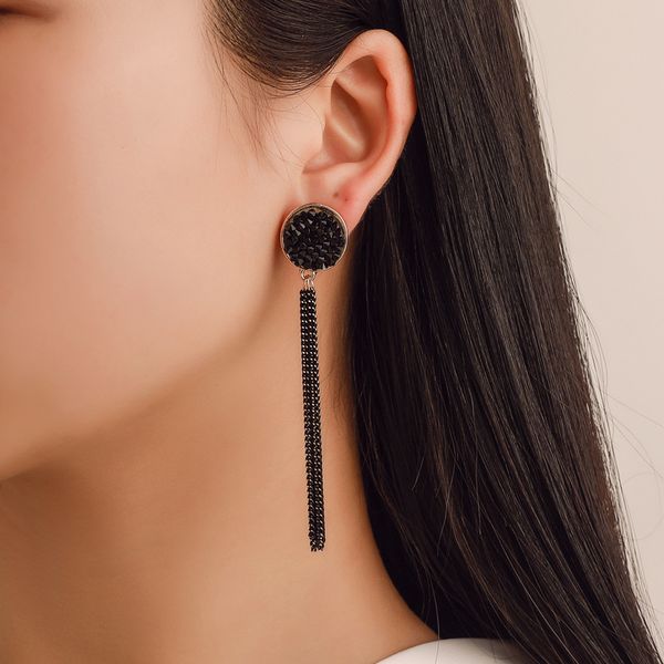 20pairs/lot korea popular long tassel stud earrings round rhinestone ear drop chain women business party black dangle earrings jewelry, Golden;silver
20pairs/lot korea popular long tassel stud earrings round rhinestone ear drop chain women business party black dangle earrings jewelry, Golden;silver