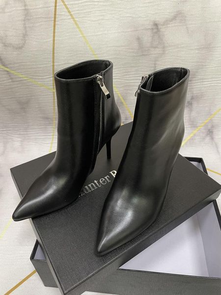 new women shoes fashion design pointed toe ankle boots female retro heel short boots genuine leather lady shoes, Black
new women shoes fashion design pointed toe ankle boots female retro heel short boots genuine leather lady shoes, Black