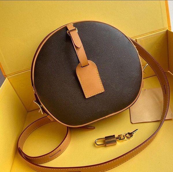 newpetite boite chapeau boite mm pm handbag purse cowhide trim canvas hatbox designer shoulder bags crossbody messenger envelope bag handbag, Black;red
newpetite boite chapeau boite mm pm handbag purse cowhide trim canvas hatbox designer shoulder bags crossbody messenger envelope bag handbag, Black;red
