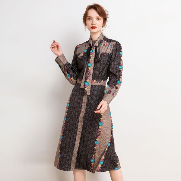 2021 new fall spring women vintage es runway long sleeve flower printed elegant midi vestidos bow tie belt office ep26, Black;gray
2021 new fall spring women vintage es runway long sleeve flower printed elegant midi vestidos bow tie belt office ep26, Black;gray