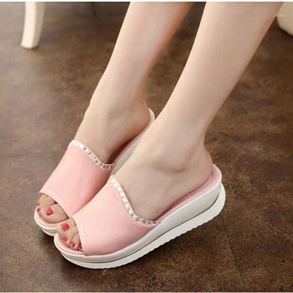 slippers 2021 summer woman shoes platform bath wedge beach flip flops high heel for women with crystal1, Black
slippers 2021 summer woman shoes platform bath wedge beach flip flops high heel for women with crystal1, Black