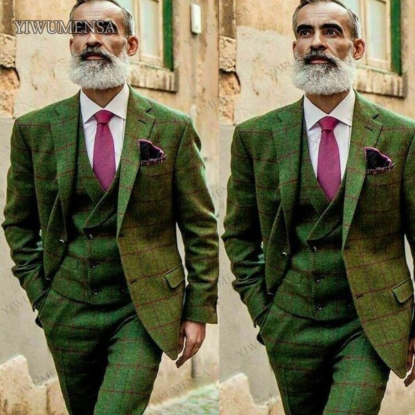 yiwumensa vintage men's suit olive green tweed check plaid groom tuxedo formal dinner blazer prom groomsman for wedding 2021 q1216, White;black
yiwumensa vintage men's suit olive green tweed check plaid groom tuxedo formal dinner blazer prom groomsman for wedding 2021 q1216, White;black