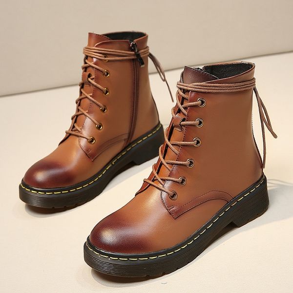 2021 female fashion ankle leather shoes genuine black woman platforms martin size boots ut9i
2021 female fashion ankle leather shoes genuine black woman platforms martin size boots ut9i