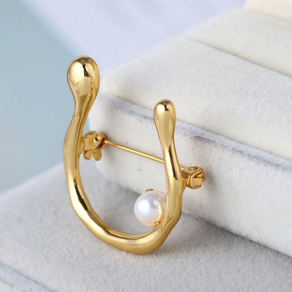 simple pearl brooches for women classic trendy environmental design pearl coat pins for lady gold color brooch luxury, Gray
simple pearl brooches for women classic trendy environmental design pearl coat pins for lady gold color brooch luxury, Gray