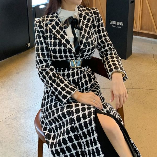 2021 new korean style ol elegant thin suit mid-length collar plaid wool jacket hap7, Black
2021 new korean style ol elegant thin suit mid-length collar plaid wool jacket hap7, Black
