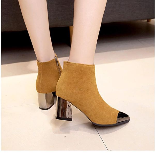 boots 2021 women autumn winter classic zipper ankle warmon round toe fashion work shoes, Black
boots 2021 women autumn winter classic zipper ankle warmon round toe fashion work shoes, Black