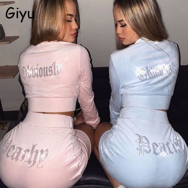 giyu autumn winter velvet two piece set diamond rhinestones 2 piece set women sweater suit set crop jacket skirt sets tracksuit q1217, Black;white
giyu autumn winter velvet two piece set diamond rhinestones 2 piece set women sweater suit set crop jacket skirt sets tracksuit q1217, Black;white