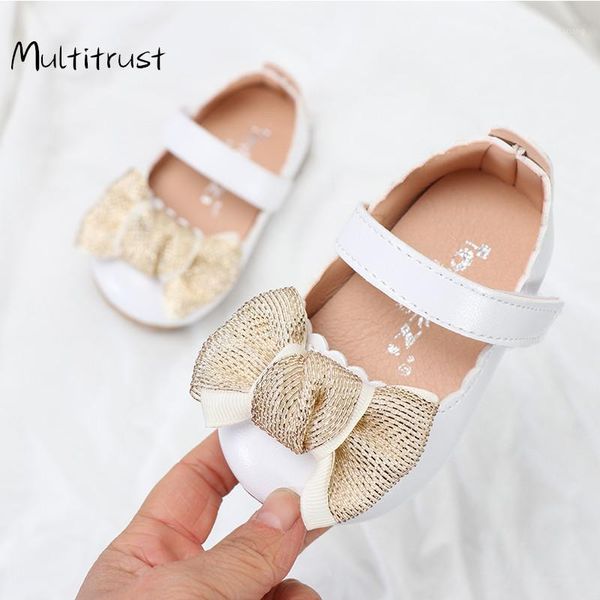0-18m new newborn baby girl bow princess shoes soft sole crib leather solid buckle strap flat with heel baby shoes1
0-18m new newborn baby girl bow princess shoes soft sole crib leather solid buckle strap flat with heel baby shoes1