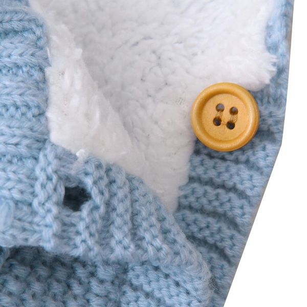 baby sleeping bag plush smock, home outdoor knitting hat buttons wrapped swaddling clothes, Blue;red
baby sleeping bag plush smock, home outdoor knitting hat buttons wrapped swaddling clothes, Blue;red