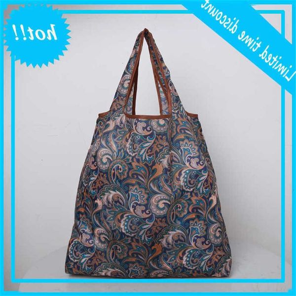 print foldable green bohemian style shopping bag dead polyester folding pouch lady handbags
print foldable green bohemian style shopping bag dead polyester folding pouch lady handbags