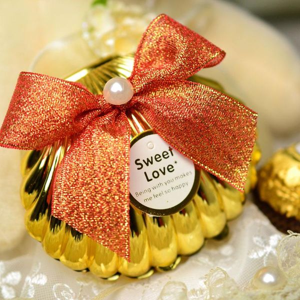 8pcs/lot sweet love wedding favors gift plastic golden shell candy box creative peal knot shell gift box special party supplies
8pcs/lot sweet love wedding favors gift plastic golden shell candy box creative peal knot shell gift box special party supplies