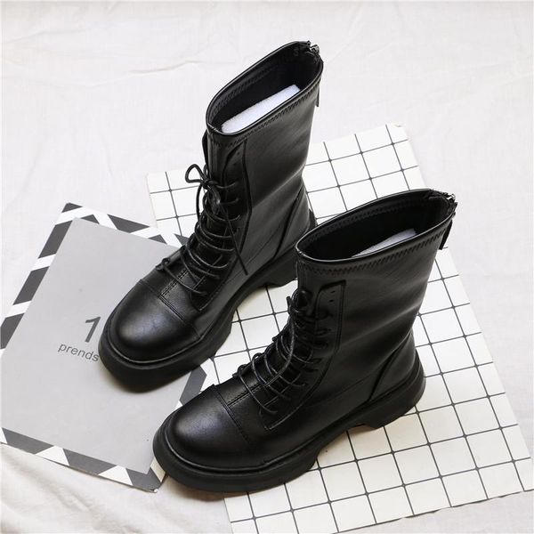 black short boots women british style 2021 new fashion medium tube flat bottomed ankle boots ladies shoes 
black short boots women british style 2021 new fashion medium tube flat bottomed ankle boots ladies shoes