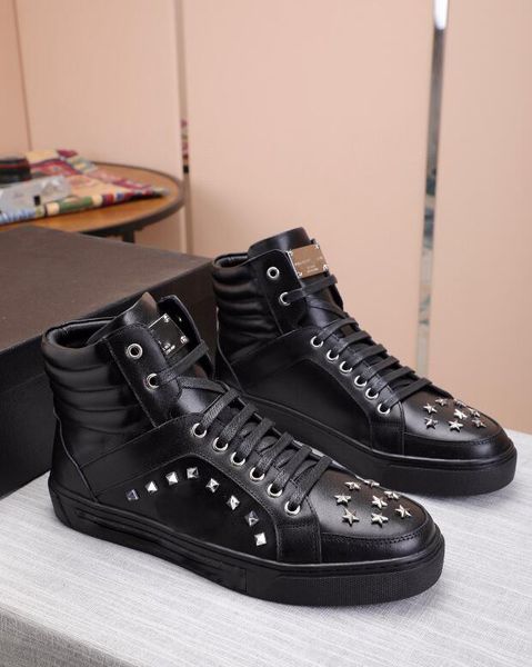 fashion skull rivet boots for men fall winter cowskin high cut designers boots for men black men casual shoes
fashion skull rivet boots for men fall winter cowskin high cut designers boots for men black men casual shoes
