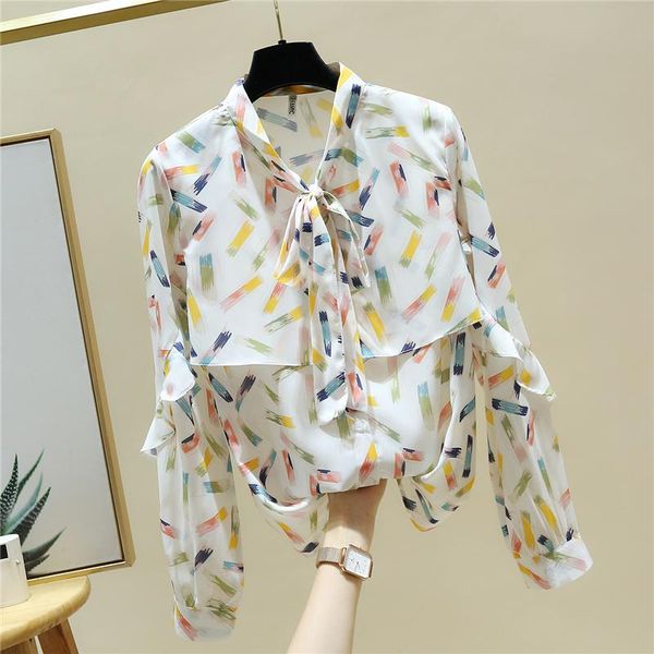 new 2021 autumn fashion women's ruffles long sleeves bow floral print chiffon shirts female girls ladies shirt blouse a4044, White
new 2021 autumn fashion women's ruffles long sleeves bow floral print chiffon shirts female girls ladies shirt blouse a4044, White