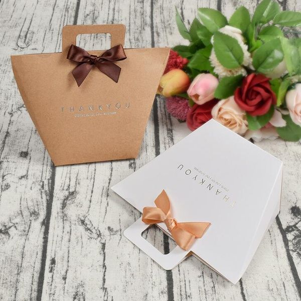 thank you gift box bag with handle foldable wedding kraft paper candy chocolate perfume packaging simple lx1988
thank you gift box bag with handle foldable wedding kraft paper candy chocolate perfume packaging simple lx1988