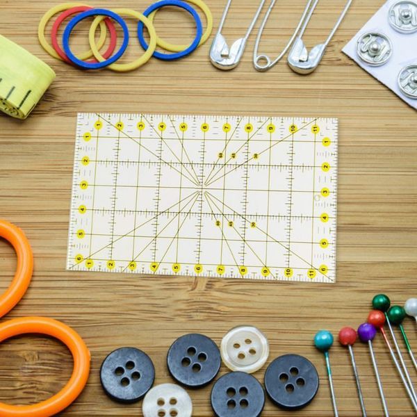 rectangle quilting sewing patchwork foot aligned ruler tailor craft scale1, Black
