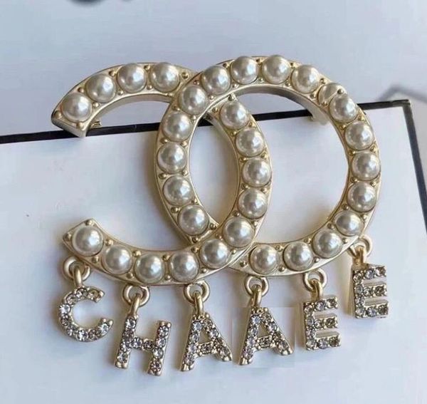 fashion brand double letter steel seal brooches geometric designer inlay crystal rhinestone sweater suit collar pin luxury pearl pendant bro, Gray
fashion brand double letter steel seal brooches geometric designer inlay crystal rhinestone sweater suit collar pin luxury pearl pendant bro, Gray